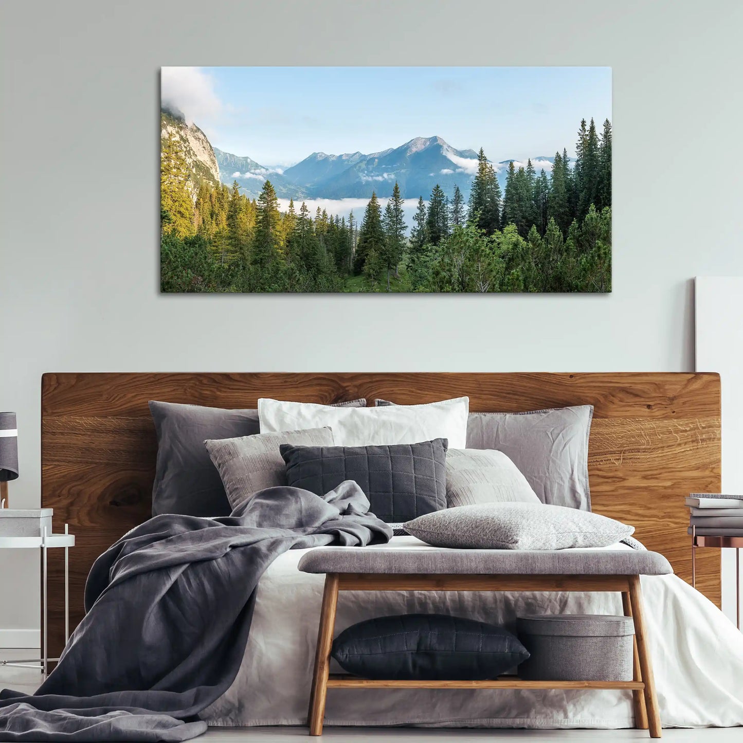 Leinwandbild - Alpenwald im ersten Licht