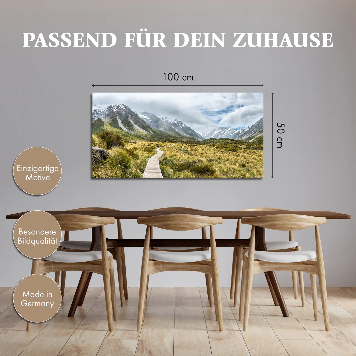 Leinwandbild mit Wanderweg durch alpine Berglandschaft in Neuseeland