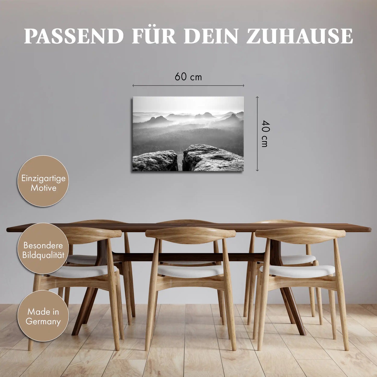Leinwandbild Nebel und Felsen im Elbsandsteingebirge in schwarz weiß