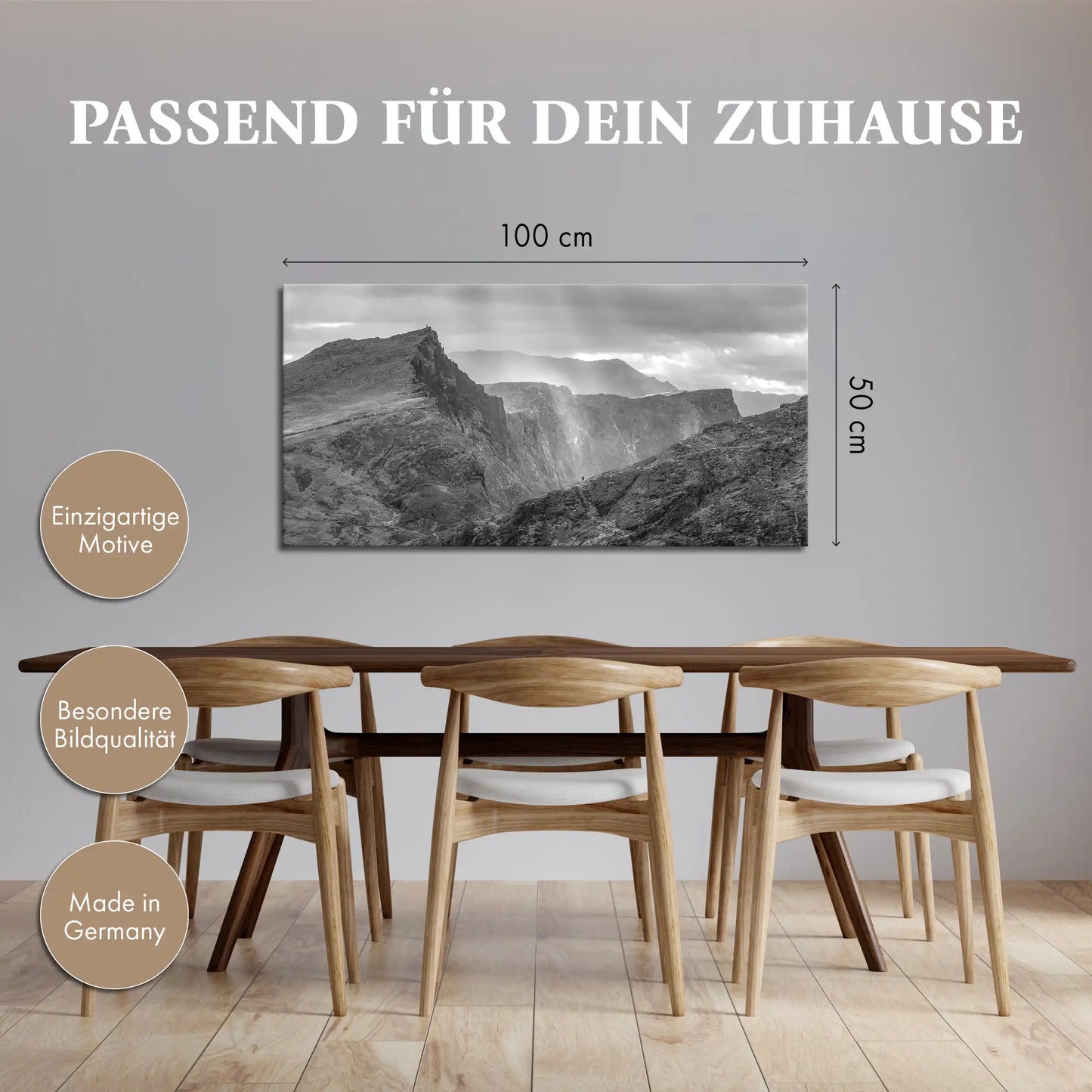 Leinwandbild Felsenlandschaft und Berge auf Maderia in schwarz weiß