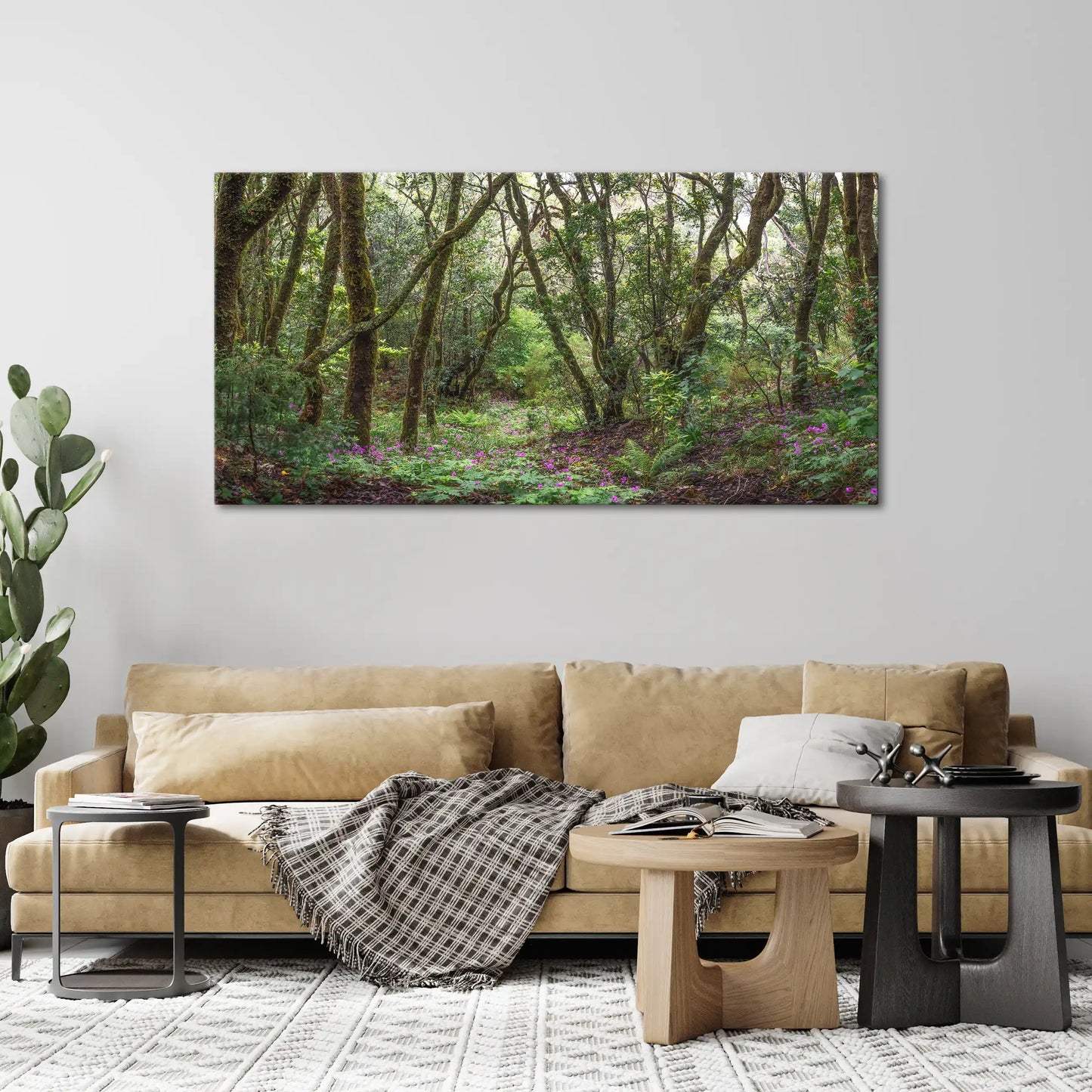 Leinwandbild Urwald mit bunten Blumen auf Madeira