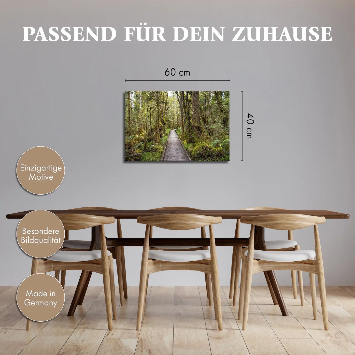 Leinwandbild mit Holzsteg durch dichten Regenwald