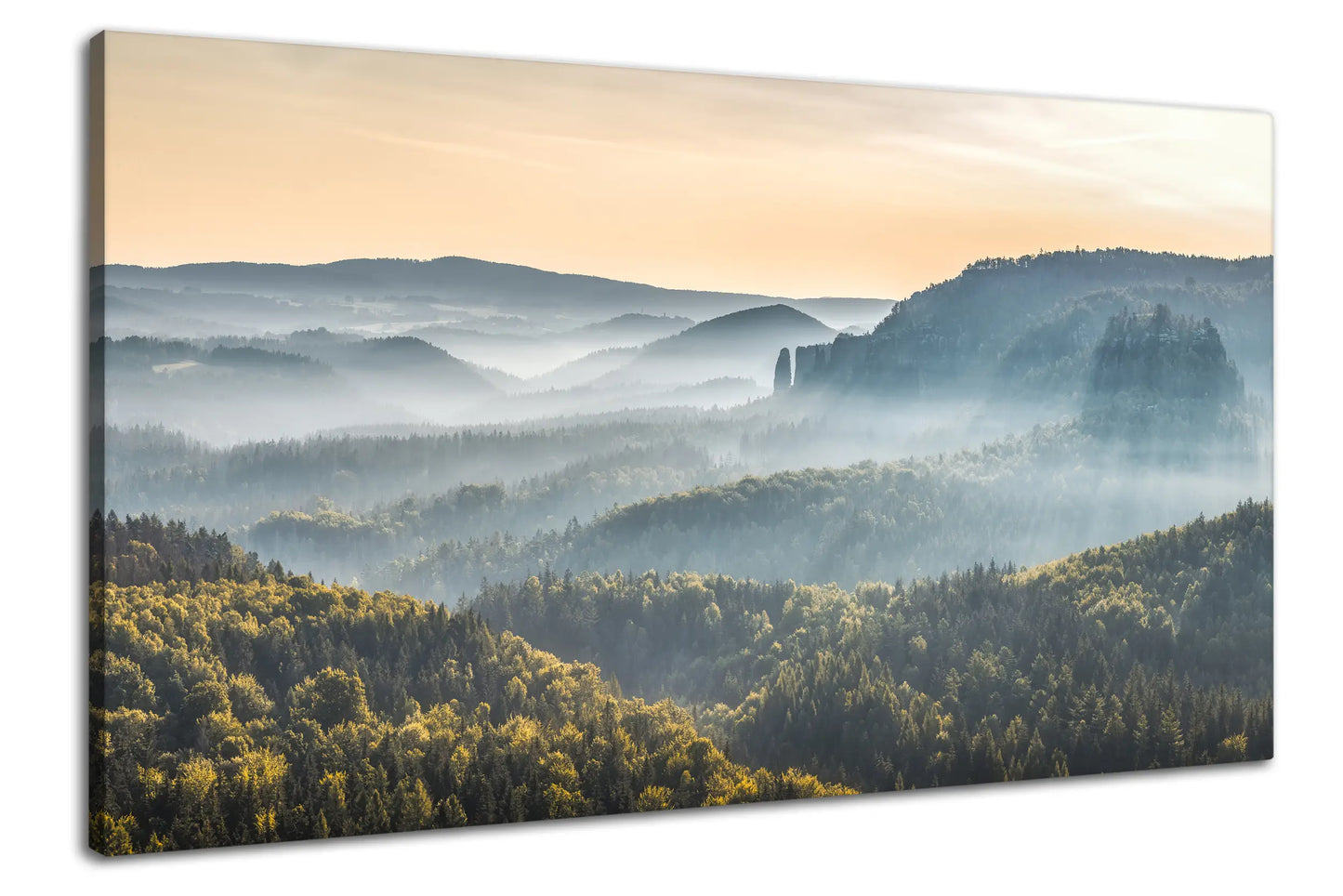 Leinwandbild Landschaft Tal im Sonnenaufgang mit Nebel