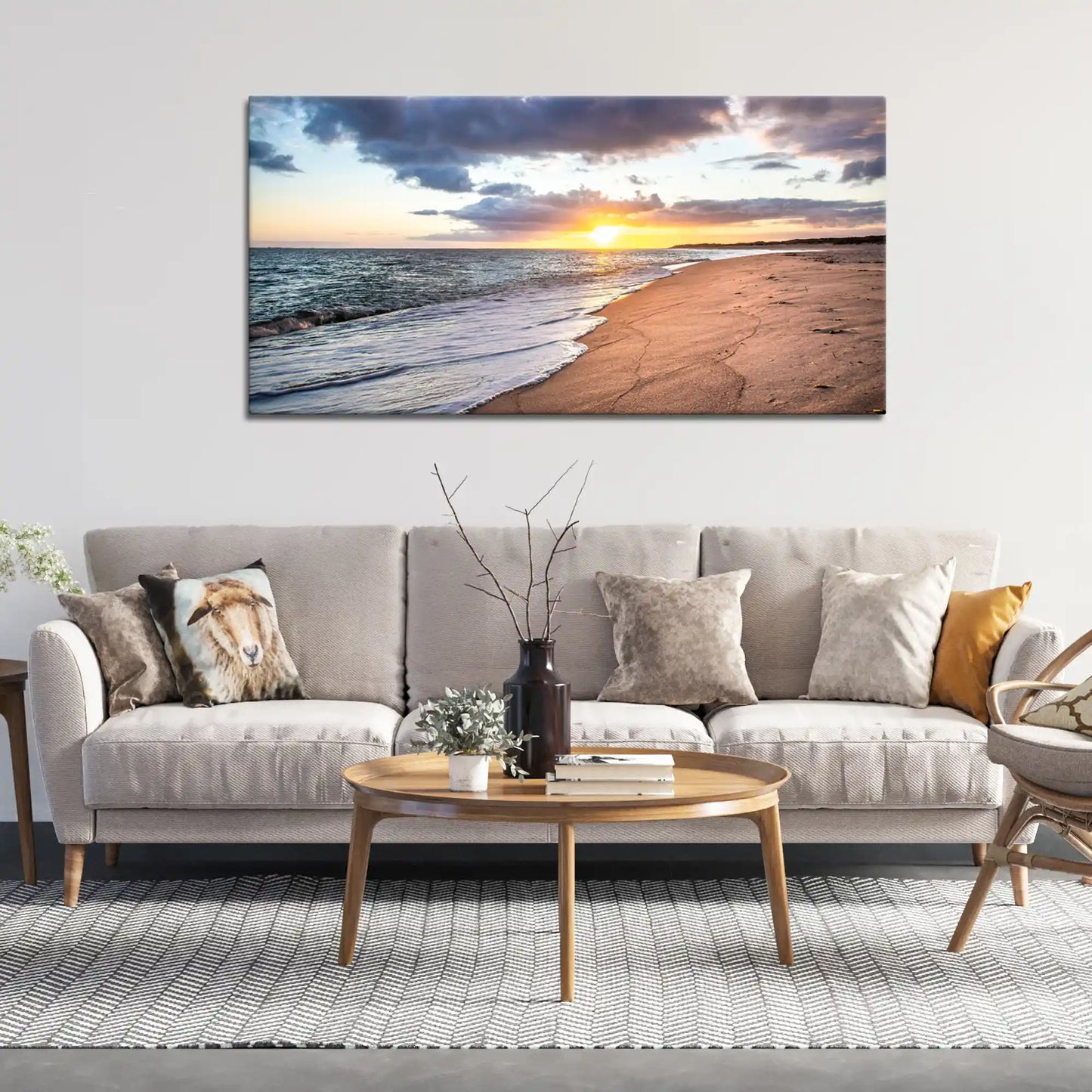 Leinwandbild Strand im Sonnenaufgang am Meer über Couch in Wohnzimmer