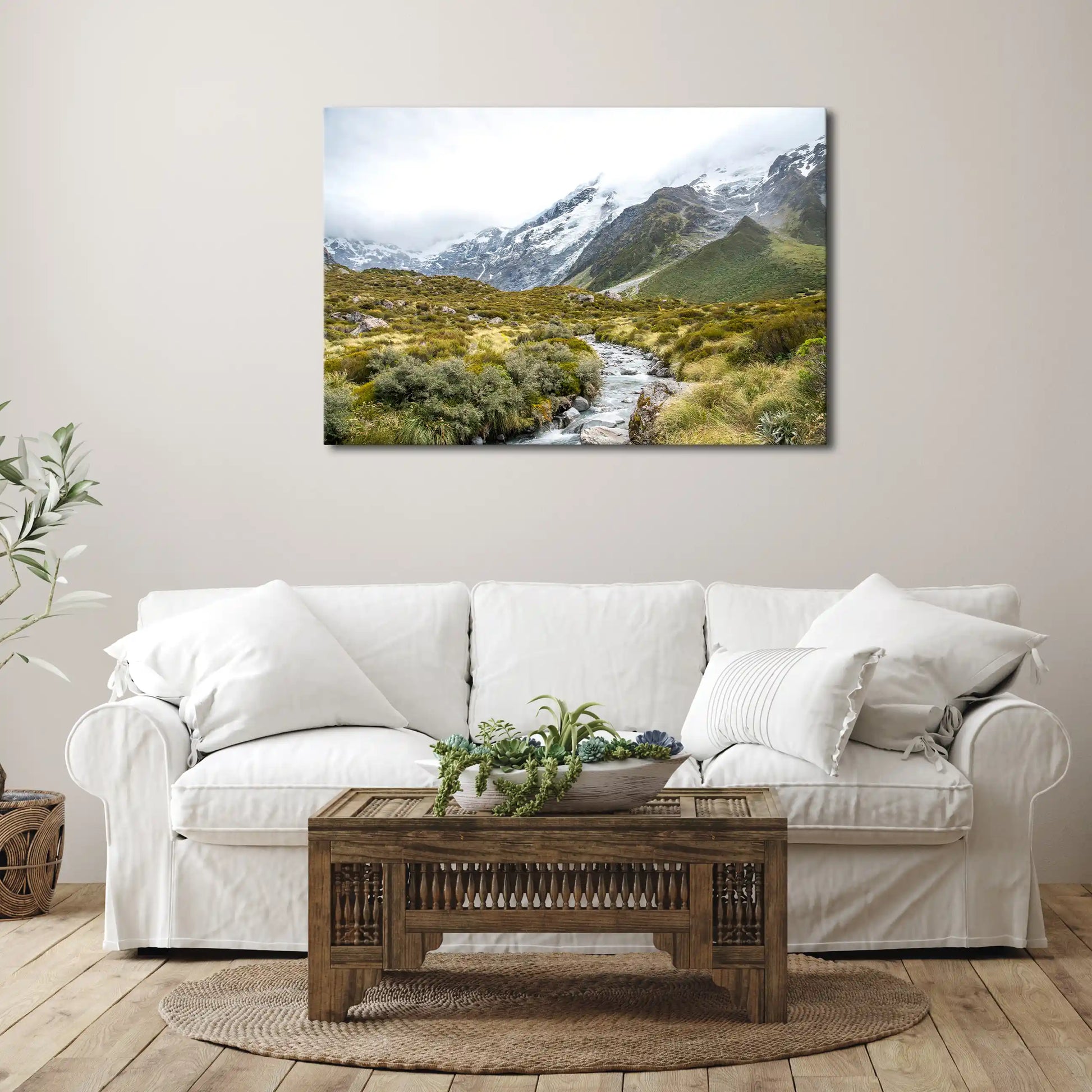 Leinwandbild mit klarem Fluss in den Bergen von Neuseeland