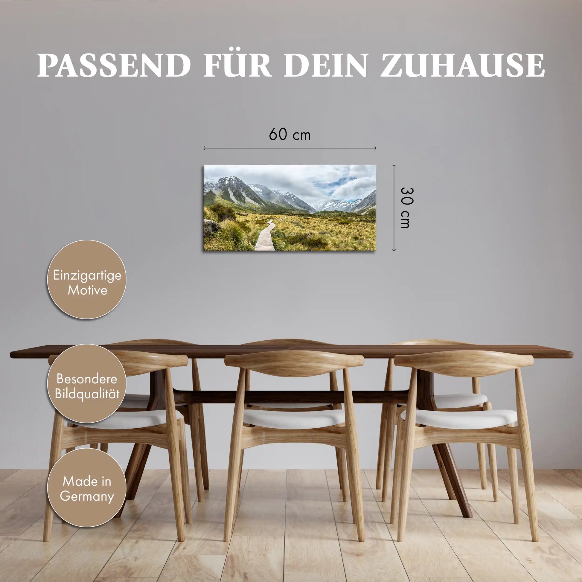 Leinwandbild mit Wanderweg durch alpine Berglandschaft in Neuseeland