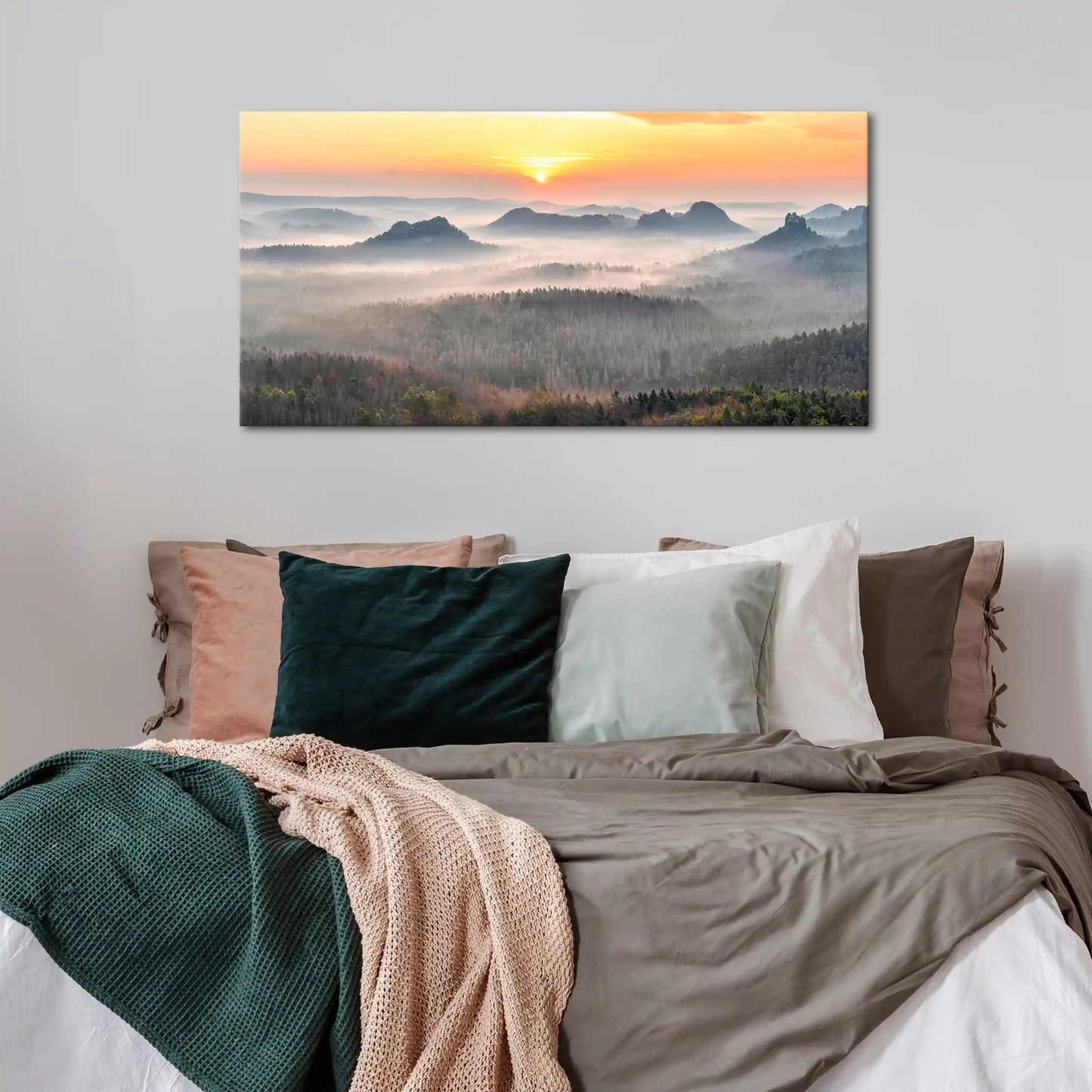 Leinwandbild - Sonnenaufgang im Nebelwald