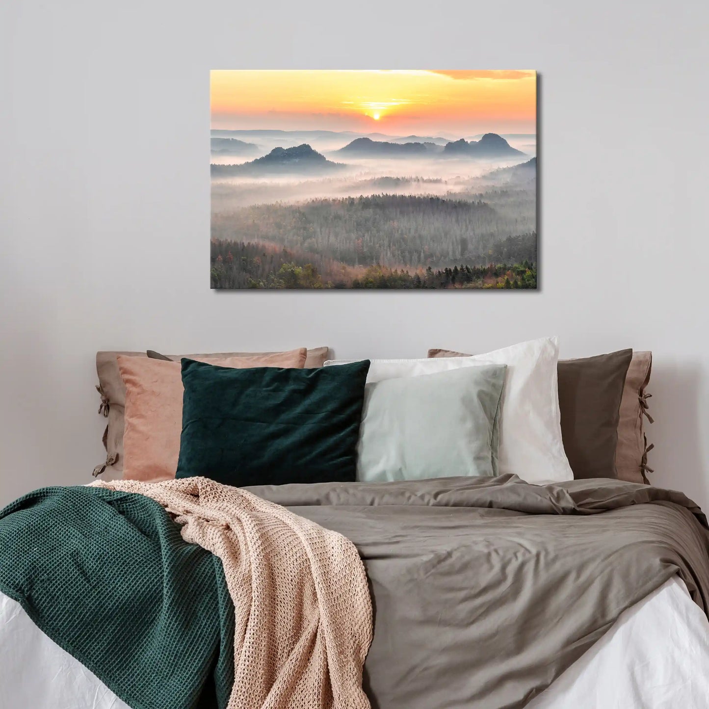 Leinwandbild - Sonnenaufgang im Nebelwald