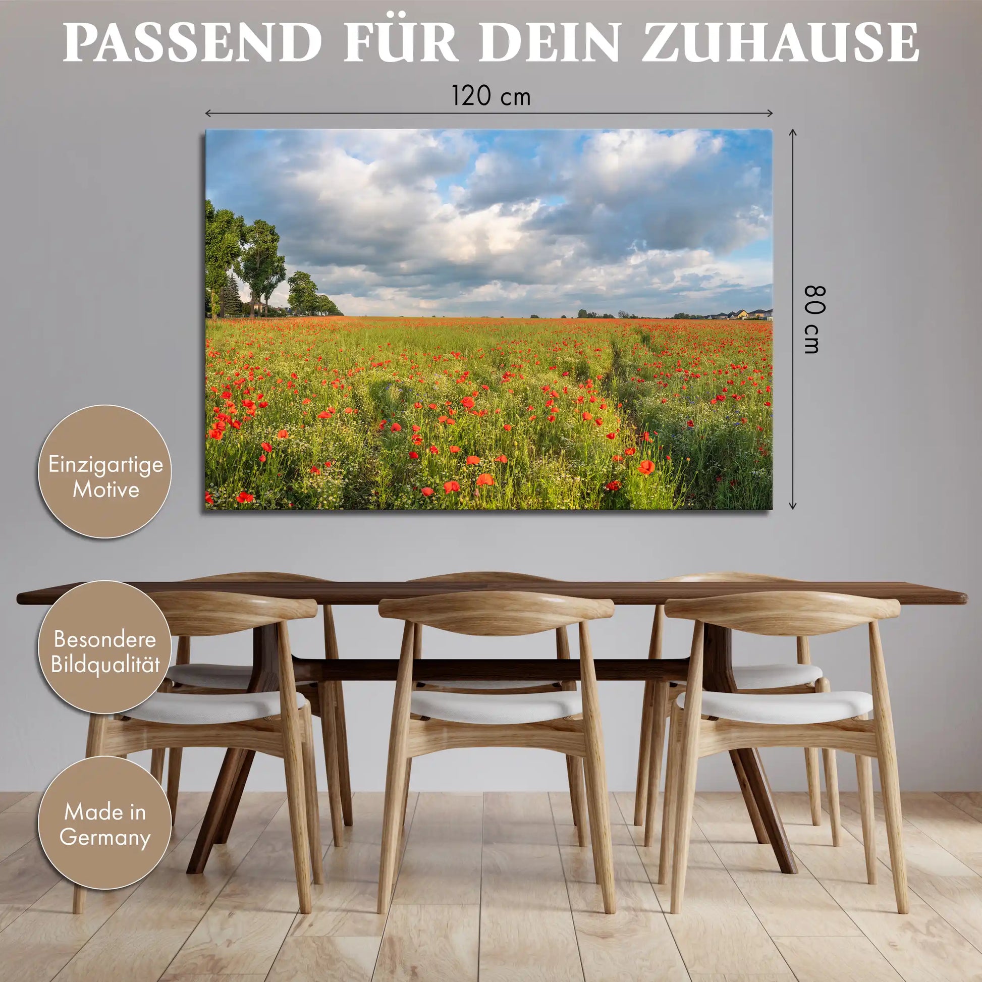 Leinwandbild mit rotem Mohn im weiten Blumenfeld