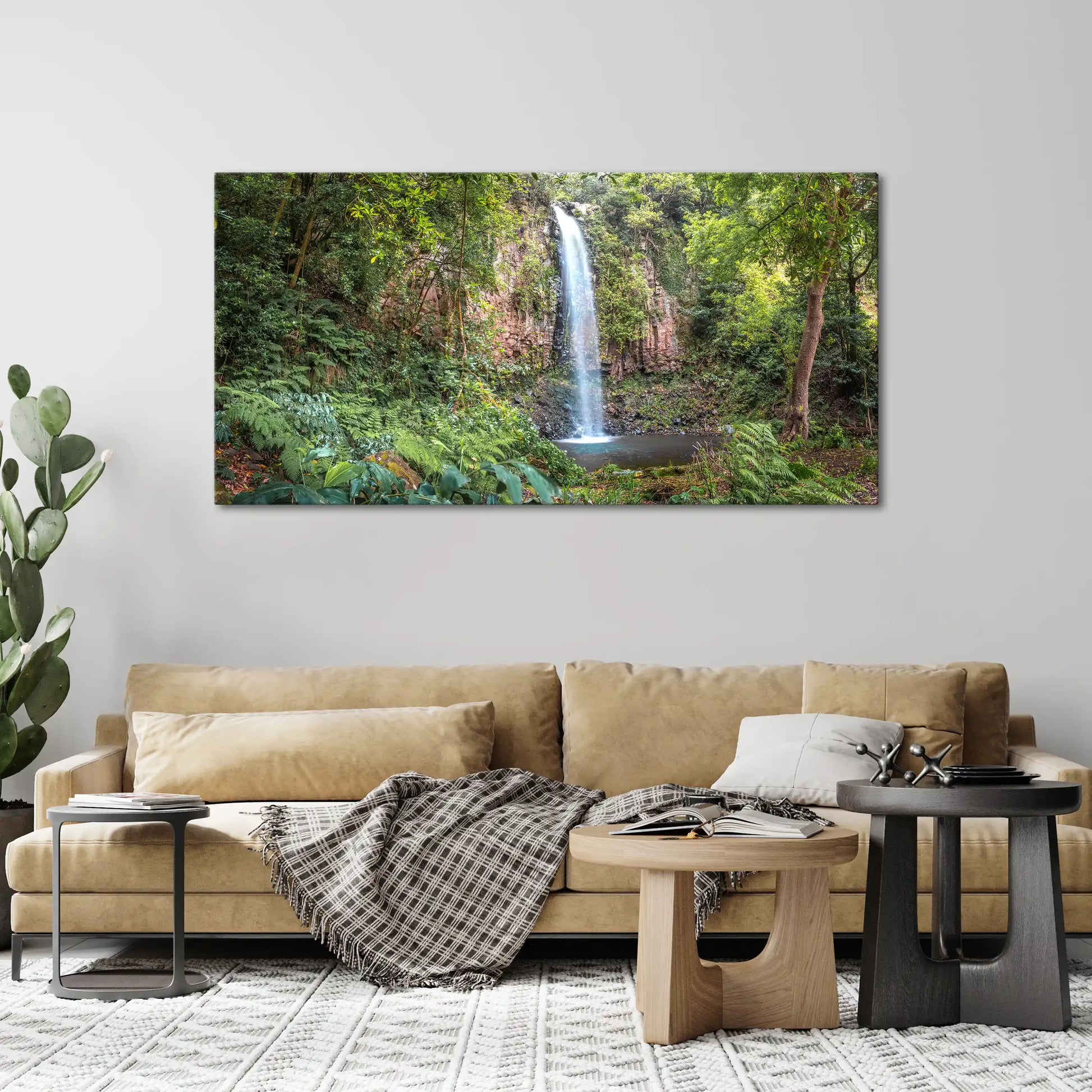 Leinwandbild Wald und Urwald an einem Wasserfall