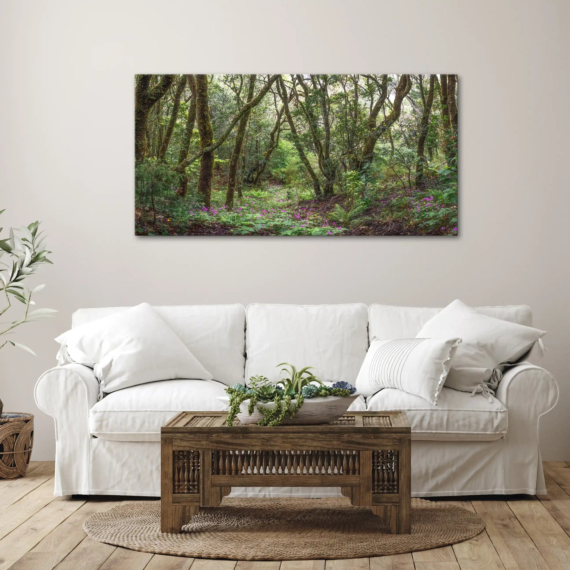 Leinwandbild Urwald  mit bunten Blumen auf Madeira