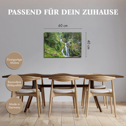 Leinwandbild mit Wasserfall im Schwarzwald umgeben von dichtem Wald